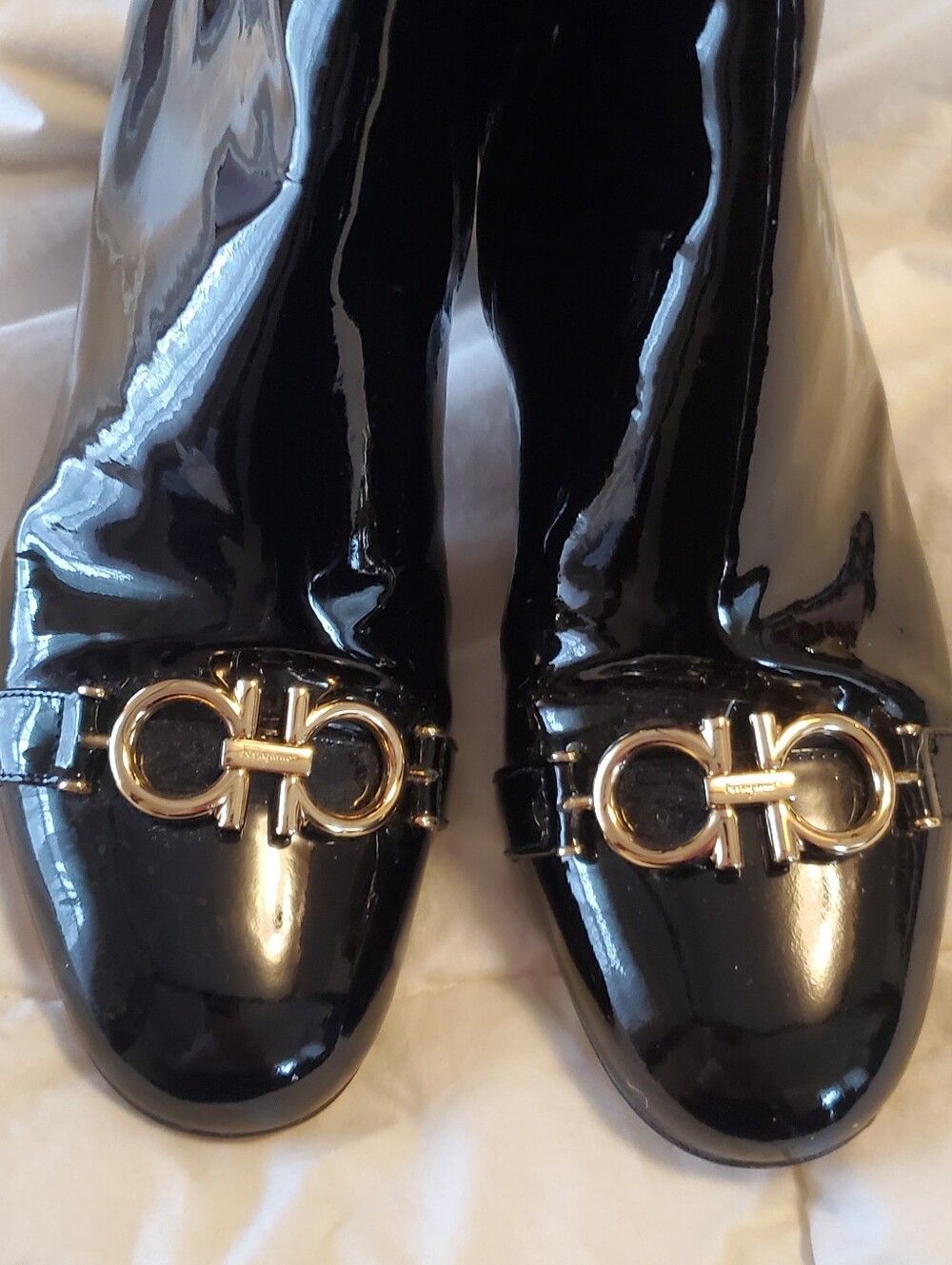 Black with gold boots  6 1/2 salvatore ferragamo - Picture 3 of 6